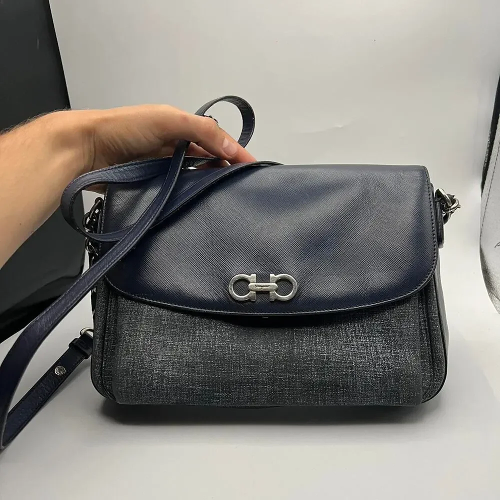 Salvatore ferragamo gancini shoulder